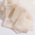 Voile de laine grège tissée au japon - au mètre